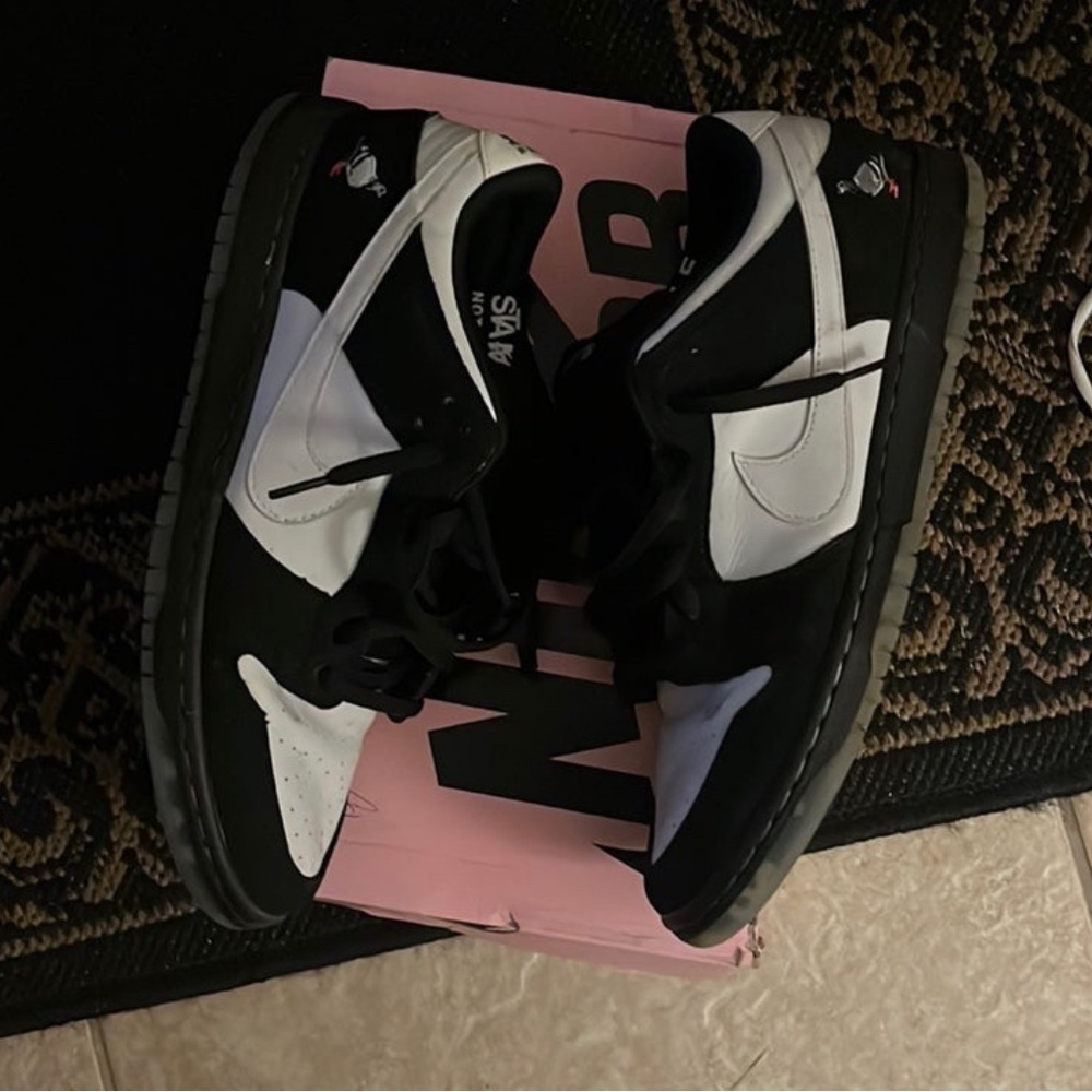 Dunk low Panda Pigeon - RARE